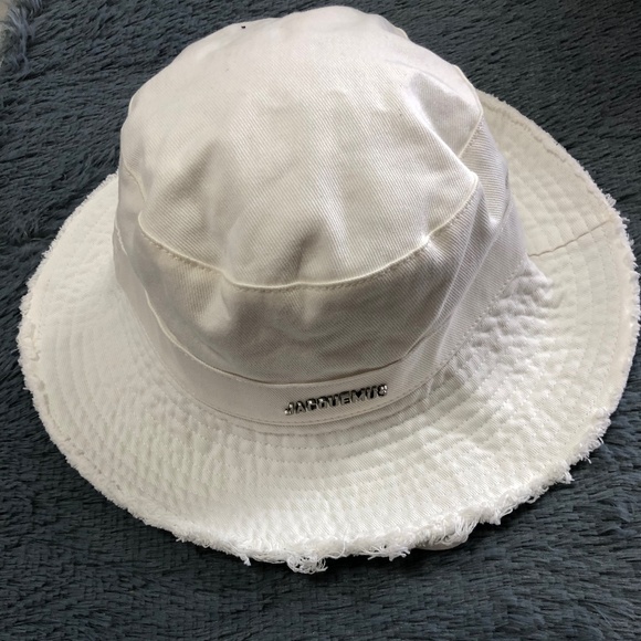 Jacquemus Le Bob logo Bucket Hat main image 4